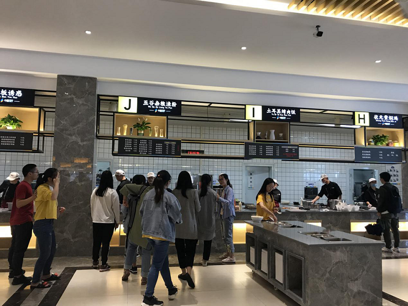 客戶對食堂承包經(jīng)營者的基本要求有哪些？